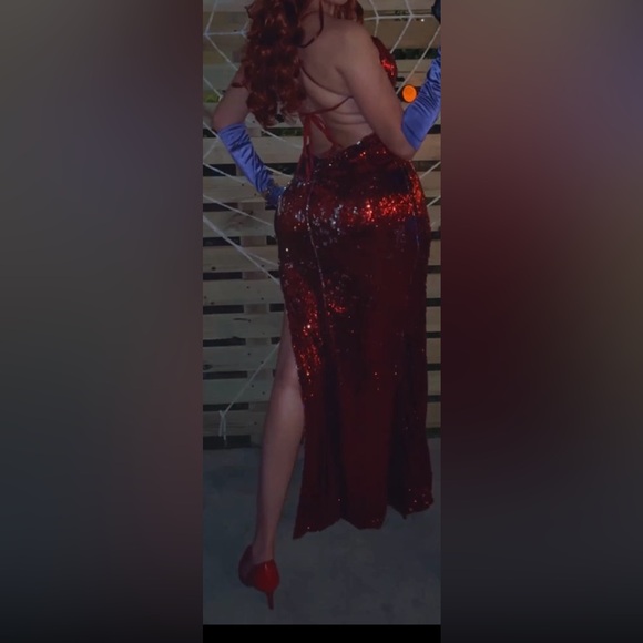 Red sequin dress. Size 8/10 worn once - Picture 5 of 5